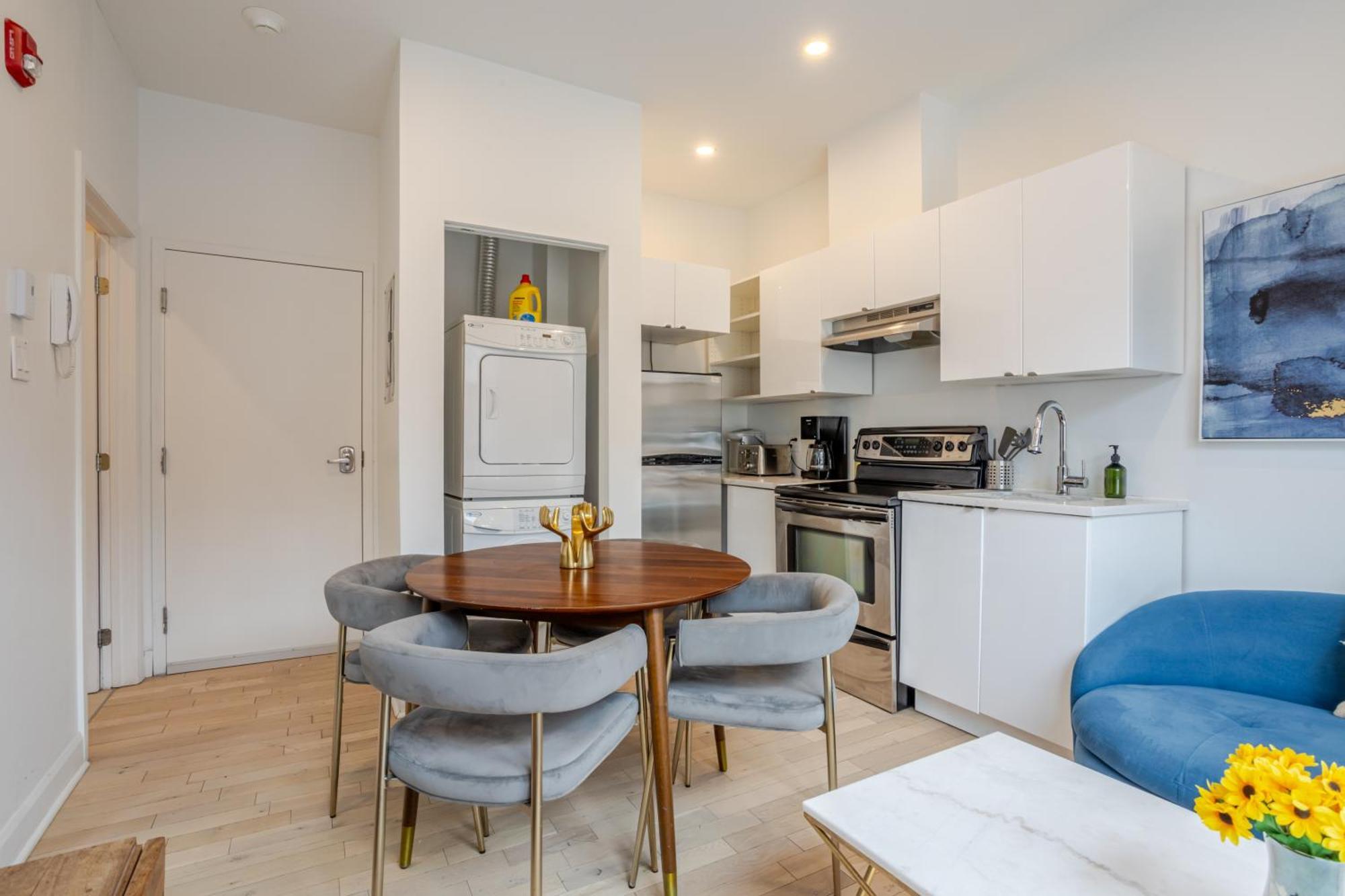 Peaceful 2br Getaway Near Mtl Village